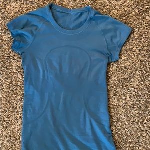Lululemon top